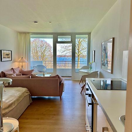 Appartement Mit Traumhaftem Kieler Foerde Blick Bagian luar foto